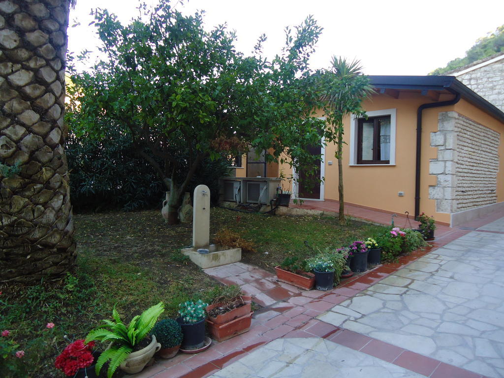 Pineta Monserrato Modica Luaran gambar